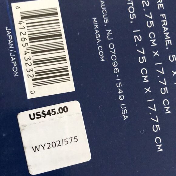 New in box MIKASA Glass beveled Picture frame. Great for weddings. - Picture 6 of 13